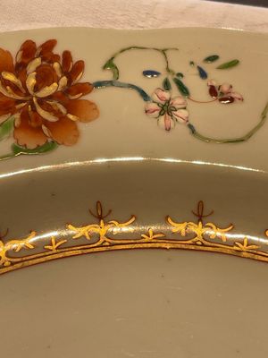 Three Chinese famille rose 'river landscape' dishes, Qianlong — foto 14