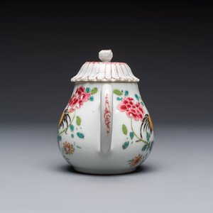 Three Chinese famille rose teapots and covers, Yongzheng/Qianlong — photo 8
