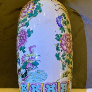 Three Chinese famille rose vases, 19th C. — photo 12
