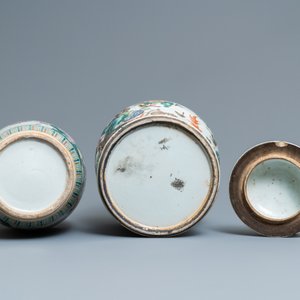 Three Chinese famille rose vases, 19th C. — photo 6