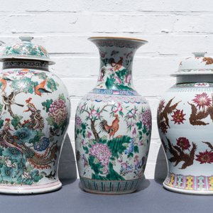 Three Chinese famille rose vases, 19th C. — photo 9
