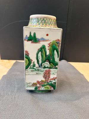 Three Chinese famille rose vases and a famille verte 'cong' vase, Qianlong mark, 20th C. — photo 31