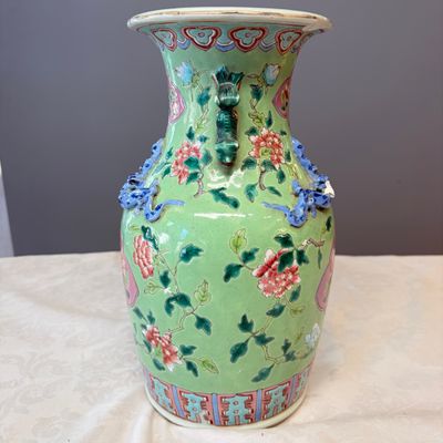 Three Chinese famille rose vases for the Straits or Peranakan market, one mounted as a lamp — photo 4