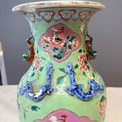 Three Chinese famille rose vases for the Straits or Peranakan market, one mounted as a lamp — photo 8