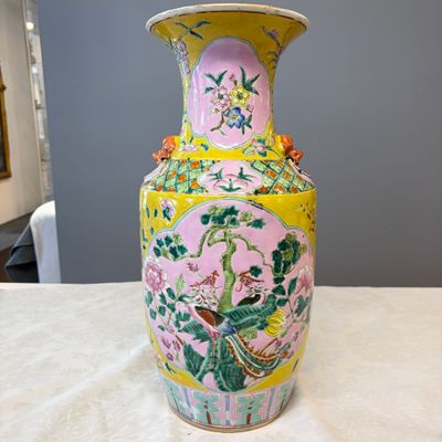 Three Chinese famille rose vases for the Straits or Peranakan market, one mounted as a lamp — photo 17