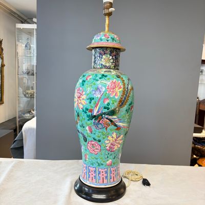 Three Chinese famille rose vases for the Straits or Peranakan market, one mounted as a lamp — photo 45