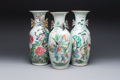 Three Chinese famille rose vases, signed Hu Yuanxin 胡源鑫, Luo Yisheng 羅義盛 and Wang Shengtai 汪生泰, 20th C.