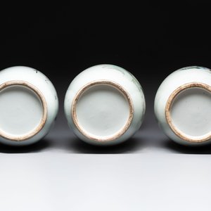 Three Chinese famille rose vases, signed Mao Zirong 毛子榮, Yang Qingshan 楊青山 and Liu Jishun 劉吉順, 19/20th C. — 照片 4