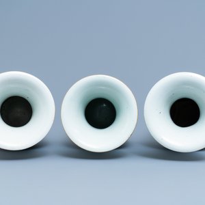 Three Chinese famille rose vases with boys near fish bowls, 19/20th C. — photo 5