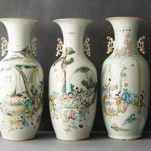 Three Chinese famille rose vases with boys near fish bowls, 19/20th C. — photo 7