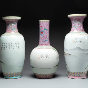 Three Chinese famille rose vases with figural and landscape design, Republic — photo 3
