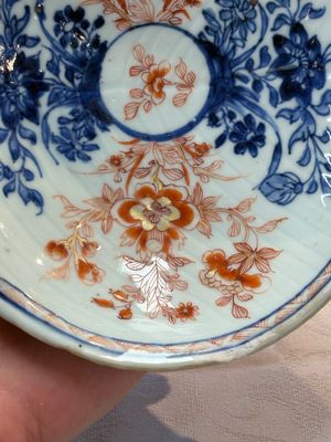Three Chinese famille verte and Imari-style shell-form dishes — photo 11