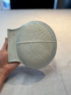 Three Chinese famille verte and Imari-style shell-form dishes — photo 14