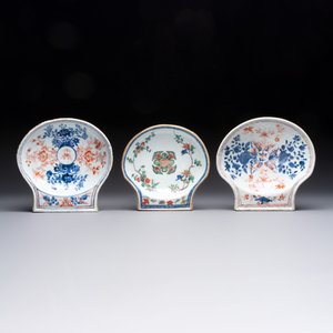 Three Chinese famille verte and Imari-style shell-form dishes — photo 1