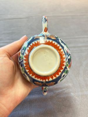 Three Chinese famille verte and Imari-style teapots, Kangxi — 照片 16