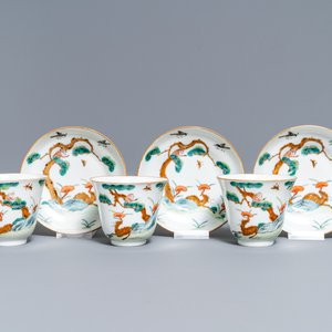 Three Chinese famille verte 'deer and monkey' cups and saucers, Tongzhi mark and of the period — 照片 1