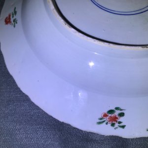Three Chinese famille verte dishes with floral designs, Kangxi — 照片 39