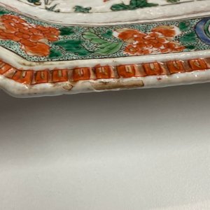 Three Chinese famille verte octagonal dishes, Kangxi — 照片 19