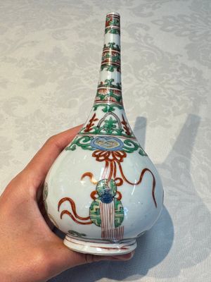 Three Chinese famille verte rosewater sprinklers, Kangxi — foto 15