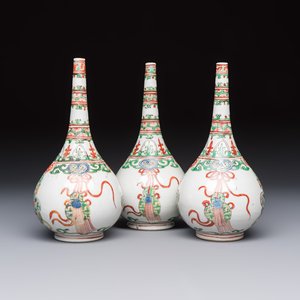 Three Chinese famille verte rosewater sprinklers, Kangxi — foto 1