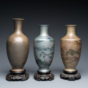 Three Chinese Fuzhou or Foochow lacquer 'landscape' vases on stands, 2nd half 20th C. — photo 5