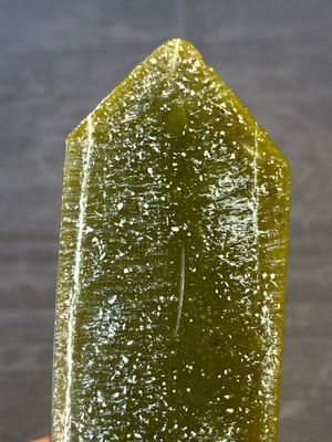 Three Chinese green nephrite jade ceremonial blades, possibly Shang, 12th C. B.C. — 照片 18