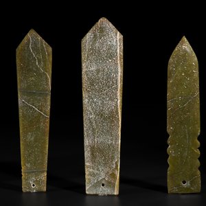 Three Chinese green nephrite jade ceremonial blades, possibly Shang, 12th C. B.C. — 照片 2