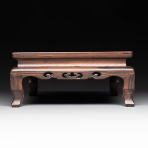 Three Chinese hongmu stands, 19/20th C. — photo 18
