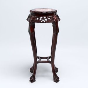 Three Chinese hongmu stands with marble top, 20th C. — 照片 12
