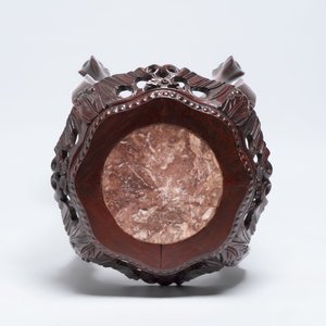 Three Chinese hongmu stands with marble top, 20th C. — 照片 14