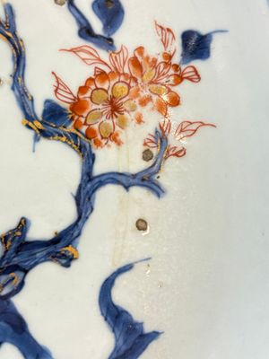 Three Chinese Imari-style dishes with floral design, Yongzheng — 照片 9