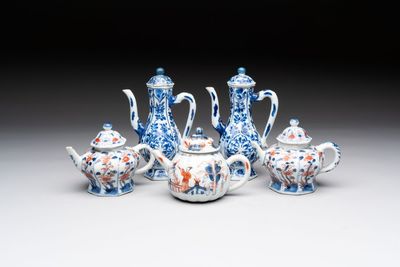 Three Chinese Imari-style teapots and two blue and white jugs, Kangxi