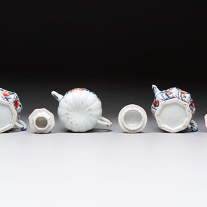 Three Chinese Imari-style teapots and two blue and white jugs, Kangxi — photo 13