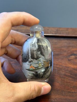 Three Chinese inside-painted glass snuff bottles, 20th C. — photo 2