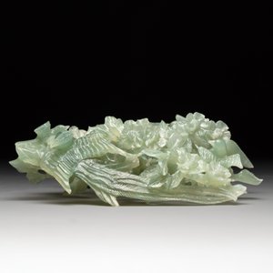 Three Chinese jade carvings, 20th C. — 照片 12
