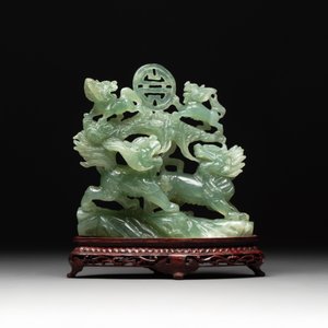 Three Chinese jade carvings, 20th C. — 照片 16