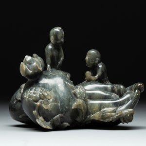 Three Chinese jade carvings, 20th C. — 照片 2