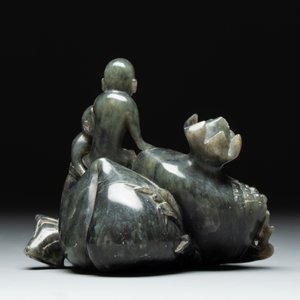 Three Chinese jade carvings, 20th C. — 照片 5