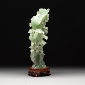 Three Chinese jade carvings, 20th C. — 照片 9