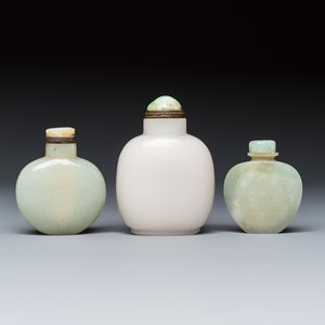 Three Chinese jade snuff bottles — photo 4