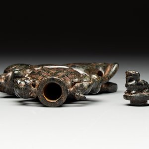 Three Chinese jade vases and covers, 20th C. — photo 18
