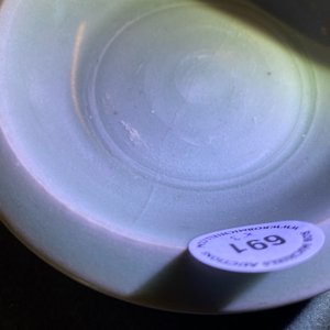 Three Chinese Longquan celadon dishes, Song and Ming — 照片 10