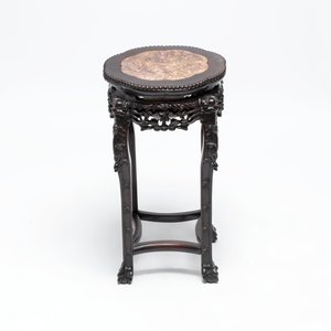 Three Chinese marble-topped hongmu stands, 20th C. — photo 12