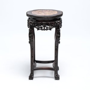 Three Chinese marble-topped hongmu stands, 20th C. — photo 14