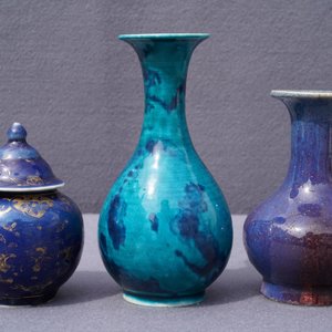 Three Chinese monochrome and flambé-glazed vases, Kangxi and 19th C. — 照片 8