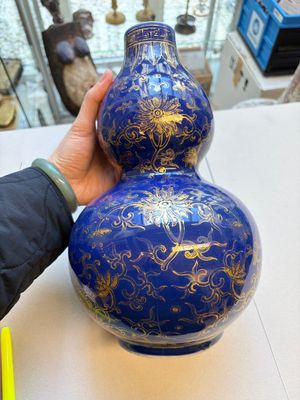 Three Chinese monochrome-glazed vases, Kangxi mark, 19/20th C. — photo 15