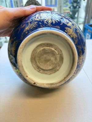 Three Chinese monochrome-glazed vases, Kangxi mark, 19/20th C. — photo 20