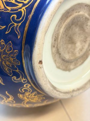 Three Chinese monochrome-glazed vases, Kangxi mark, 19/20th C. — photo 21