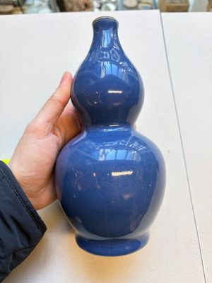 Three Chinese monochrome-glazed vases, Kangxi mark, 19/20th C. — photo 3