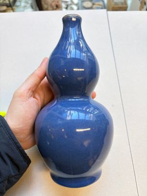 Three Chinese monochrome-glazed vases, Kangxi mark, 19/20th C. — photo 4